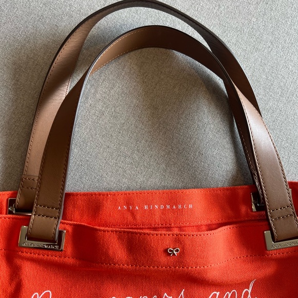 ANYA HINDMARCH-CANVAS TOTE-
Orange “Newspaper and Magazine “ with leather strap - Picture 3 of 7